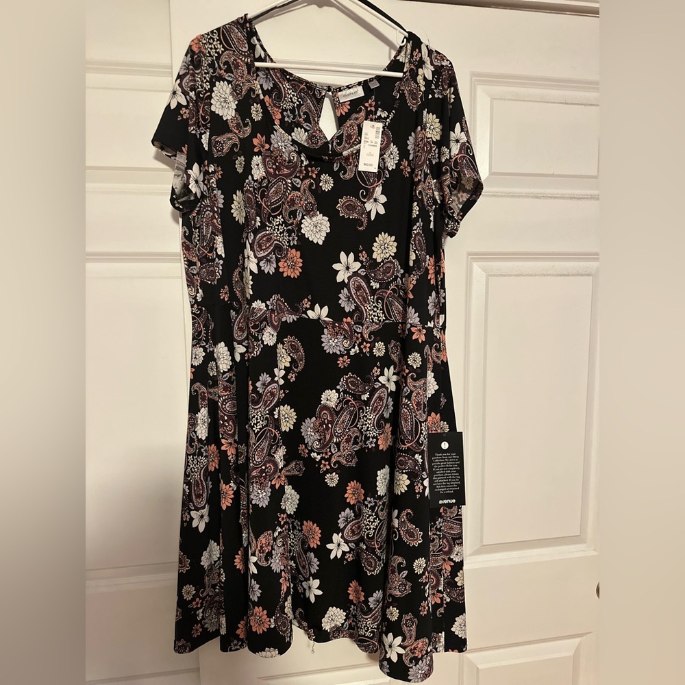 Avenue Black Floral Paisley Midi Dress